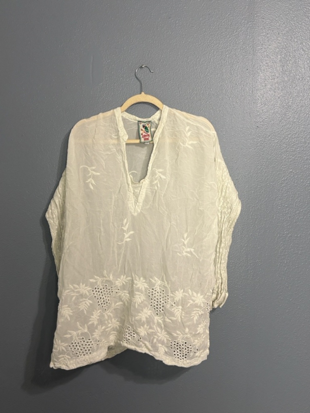 Johnny Was Cream Embroidered V-Neck Tunic Top